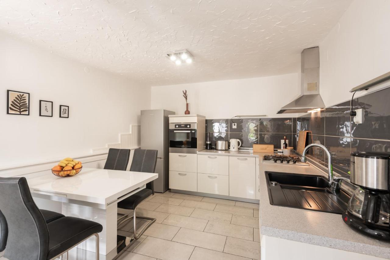 Apartment N&T プーラ エクステリア 写真